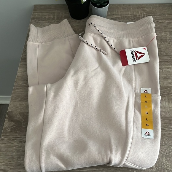 Reebok Pants - REEBOK Cuffed Joggers Tan/Cream